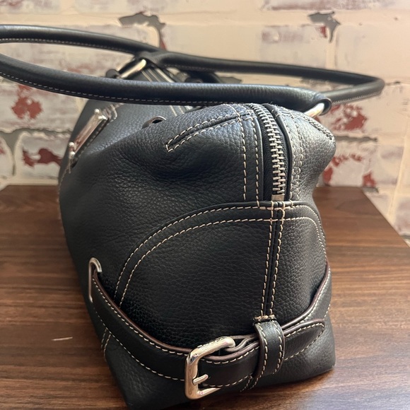 Tignanello Black Leather Shoulder Bag - Picture 8 of 12